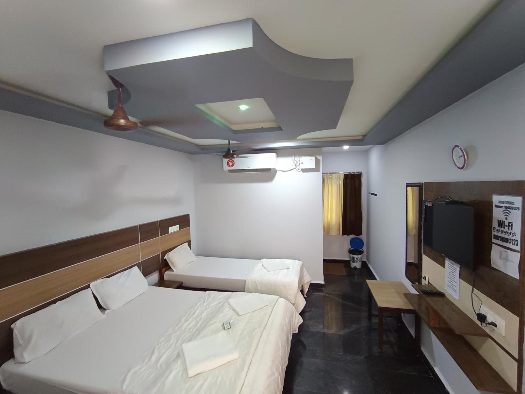 Sri Murugan Beach Paradise Hotel Mahabalipuram Buitenkant foto