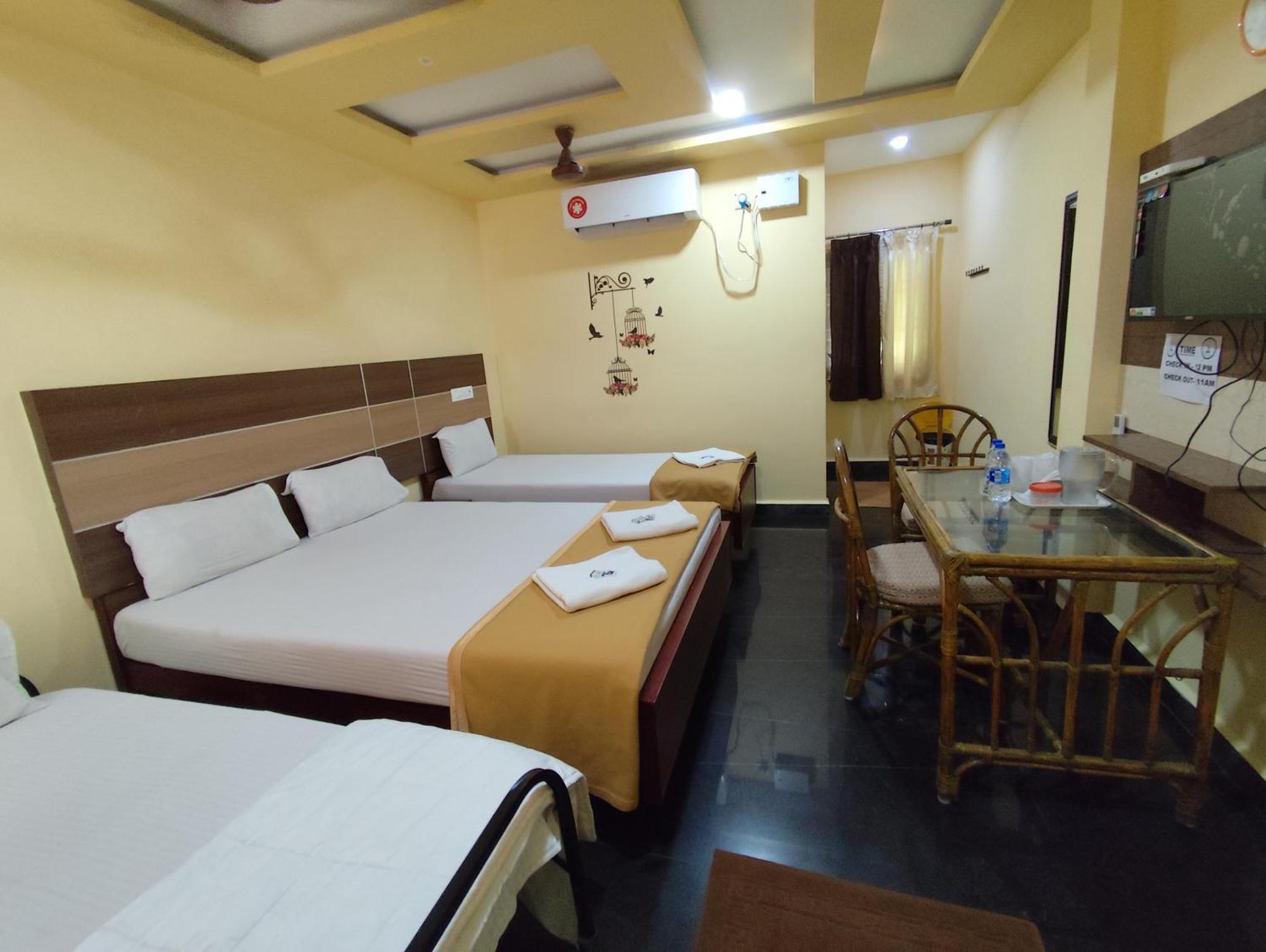 Sri Murugan Beach Paradise Hotel Mahabalipuram Buitenkant foto