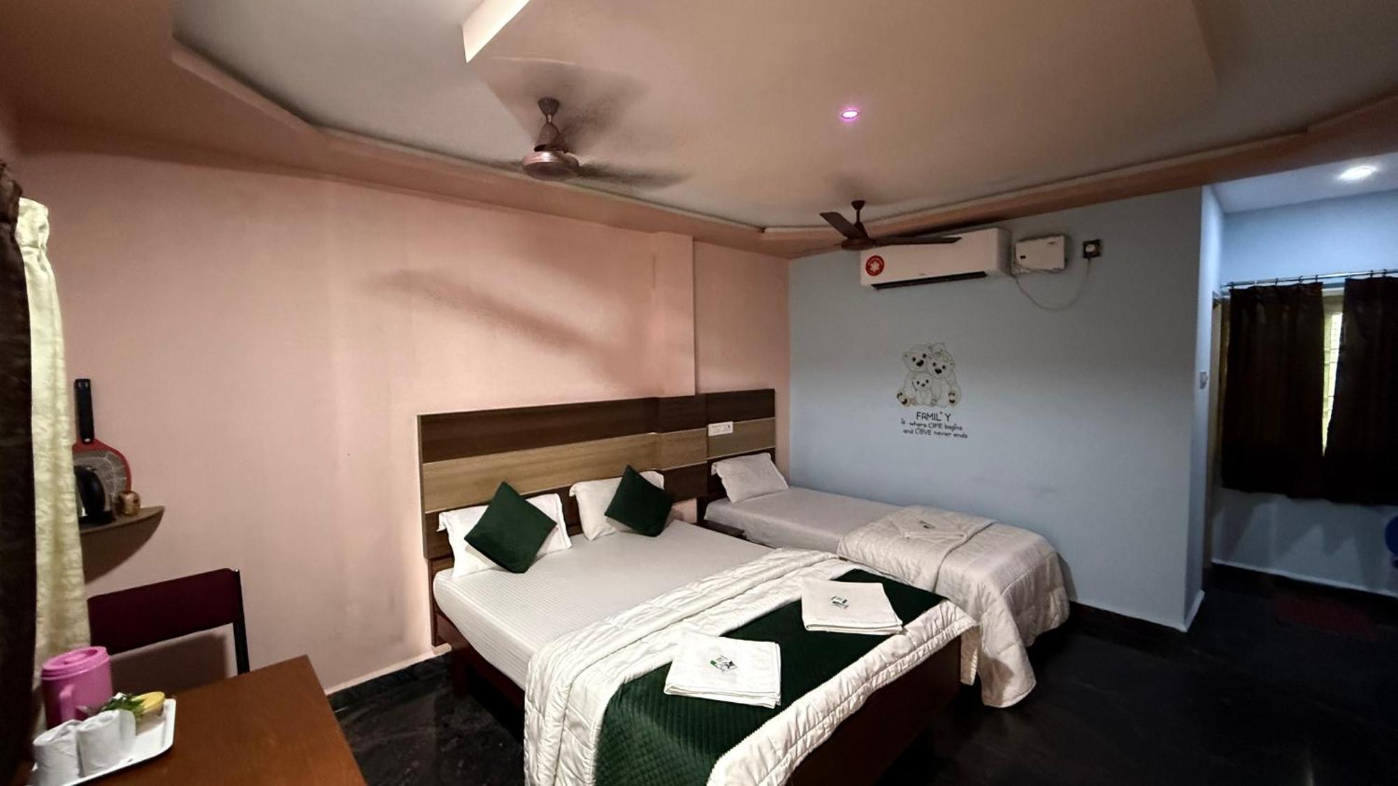 Sri Murugan Beach Paradise Hotel Mahabalipuram Buitenkant foto