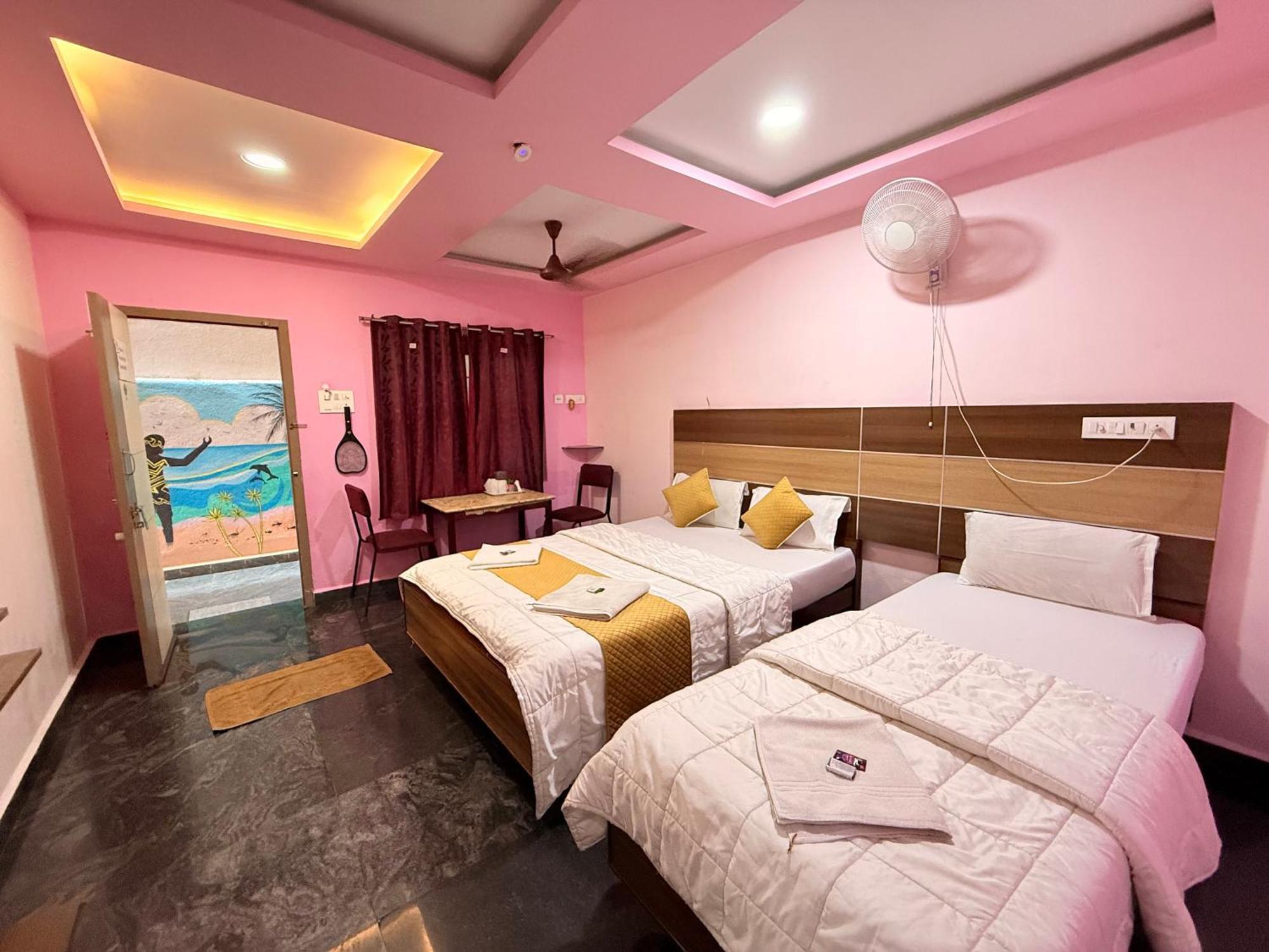 Sri Murugan Beach Paradise Hotel Mahabalipuram Buitenkant foto